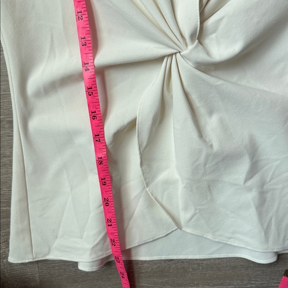CINQ A SEPT Mckenna Top in Ivory  Small - Picture 11 of 11
